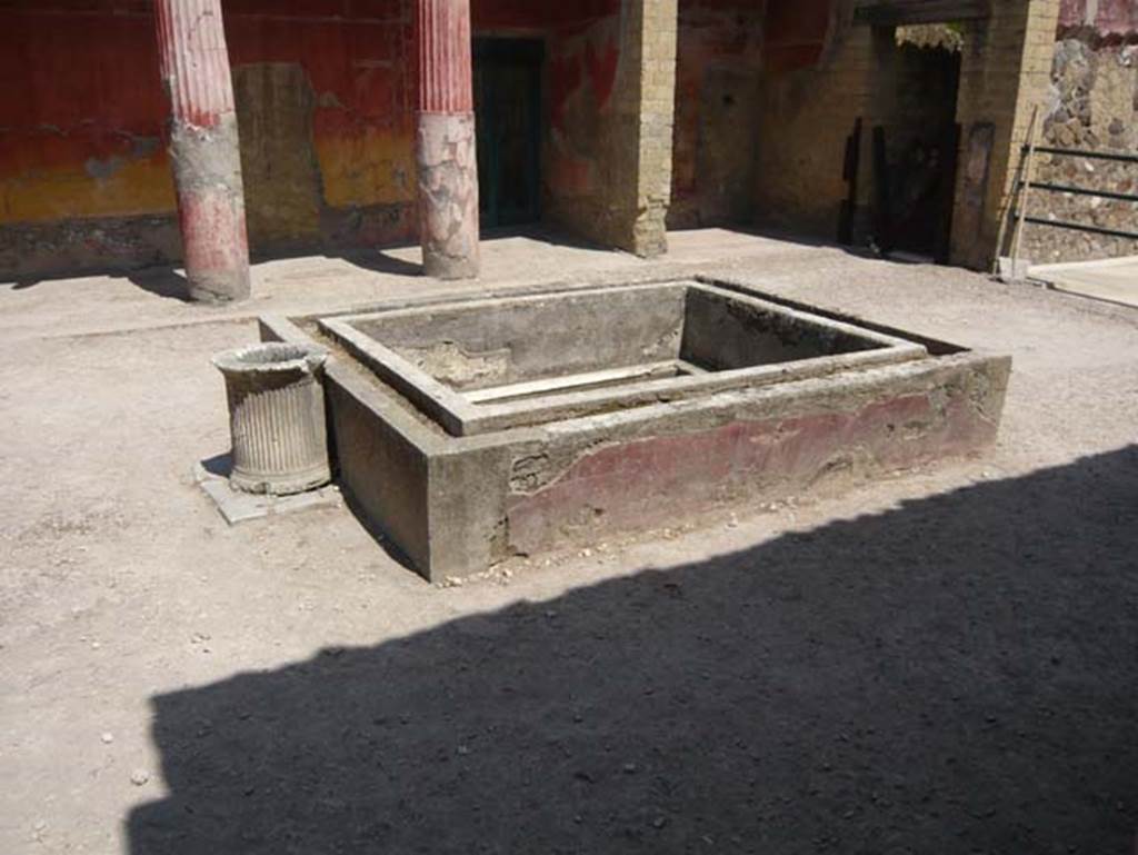 Ins. Or.I.2, Herculaneum. August 2013. Looking north-east across impluvium. Photo courtesy of Buzz Ferebee.